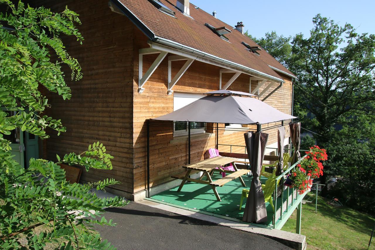 Le Grand Val Bed & Breakfast Lavastrie Екстериор снимка